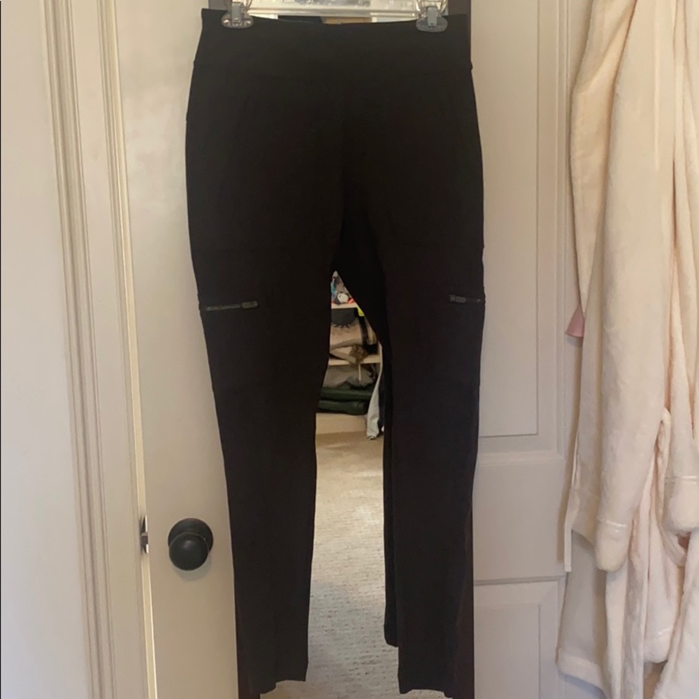 Athleta leggings w/ pockets gray